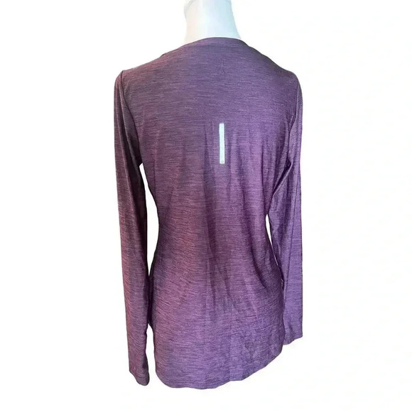 Reebok women top scoop bottom reflective, logo, long sleeve, running size small - Picture 5 of 6